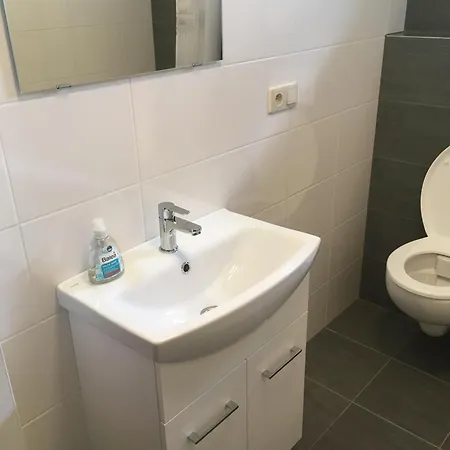 Old Town Apartment *