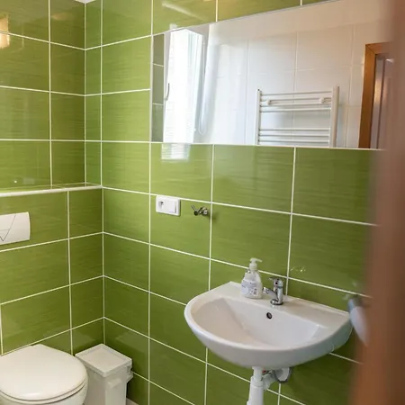 Old Town Apartment *